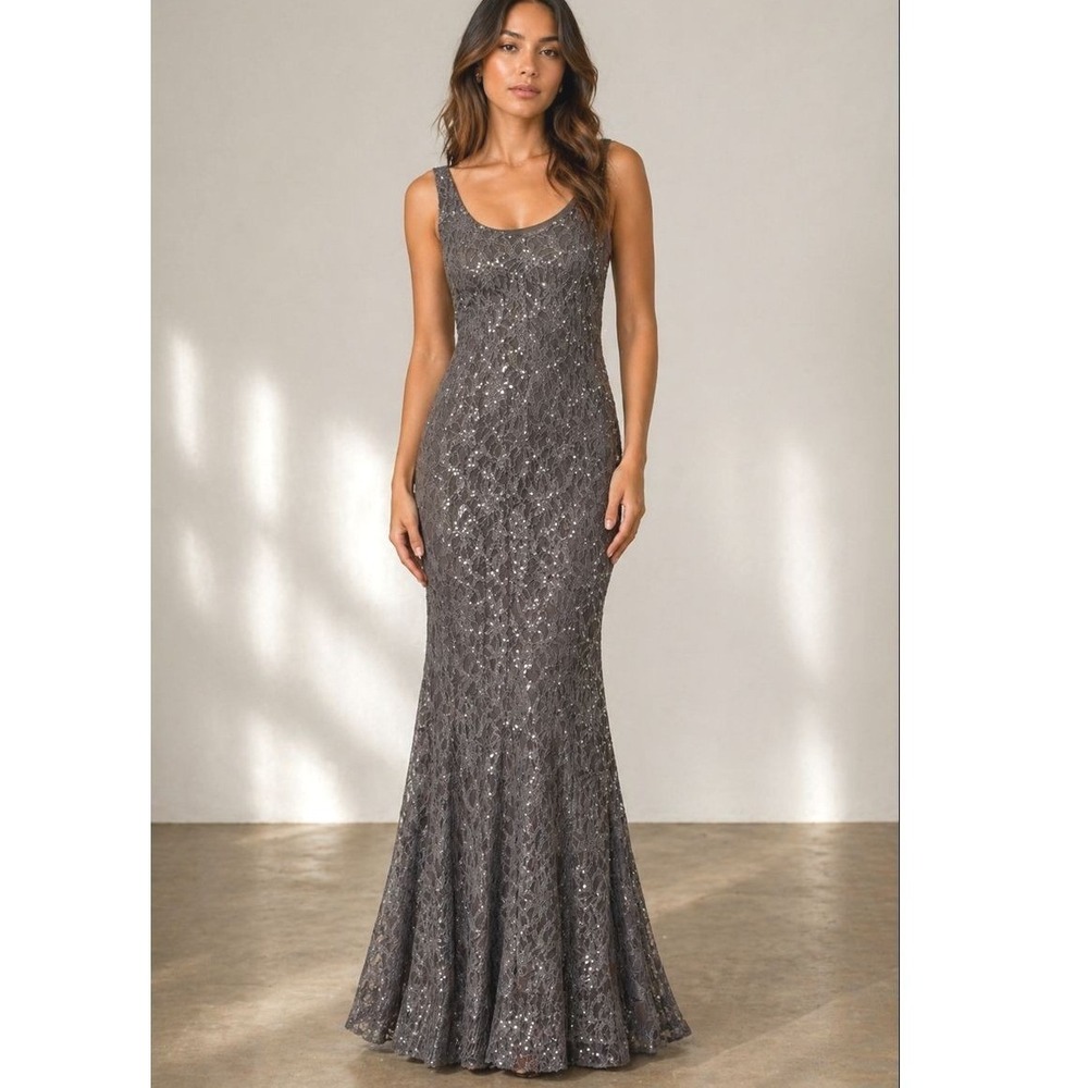 Vintage Ursula of Switzerland Gray Lace Sequin Sleeveless Evening Gown Dress 10